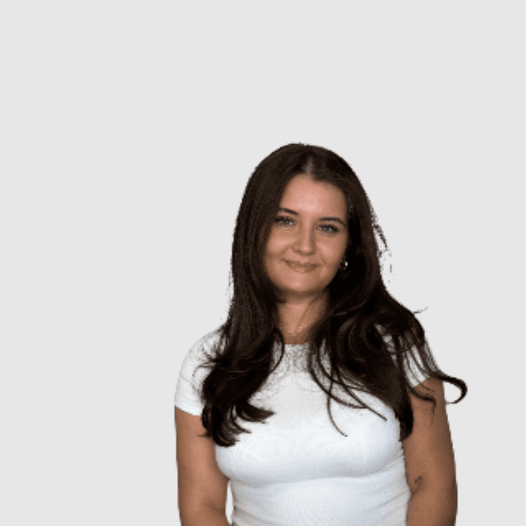 Chloe Stratford, Graduate Stylist at Cruz Hairworks in Whitley Bay, expert in balayage and creative colour.