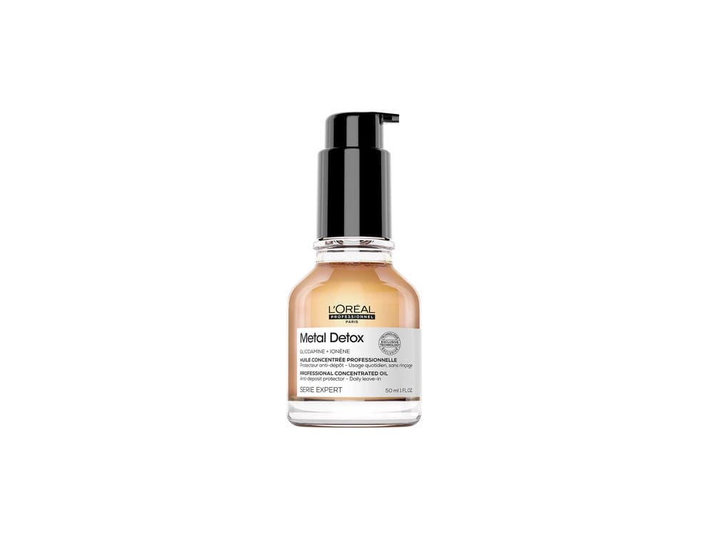 L’Oréal Professionnel Metal Detox Protective Oil 50ml – lightweight leave-in oil that smooths, adds shine, protects from heat, and helps prevent colour fade.