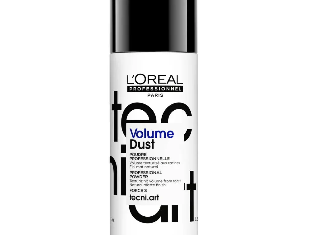 L’Oréal Professionnel Tecni.Art Volume Dust 7g – professional volumising powder for instant root lift, texture, and a long-lasting matte finish.