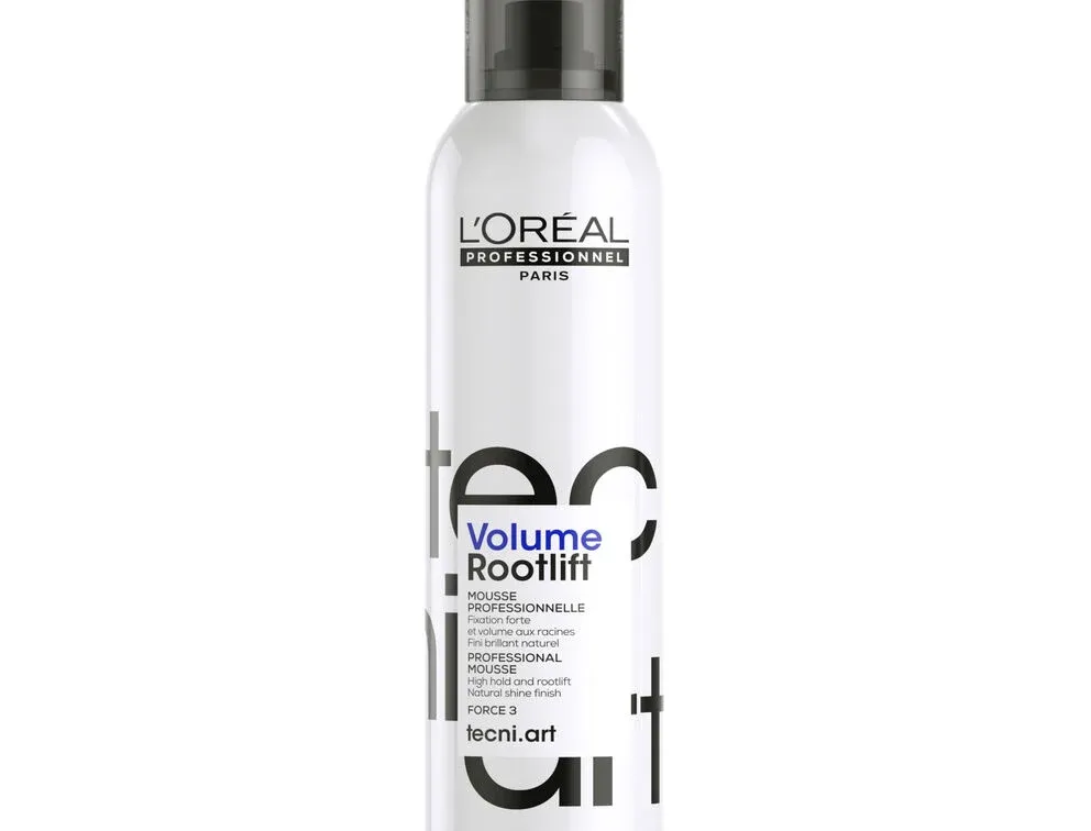 L’Oréal Professionnel Tecni.Art Volume Lift Mousse 250ml – professional root-lifting mousse for high hold, natural shine, and weightless volume.